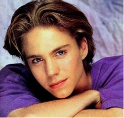 Jonathan Brandis Wiki, Girlfriend, Gay, Shirtless and Net Worth