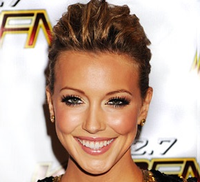 Katie Cassidy Boyfriend, Dating, Plastic Surgery and Net Worth