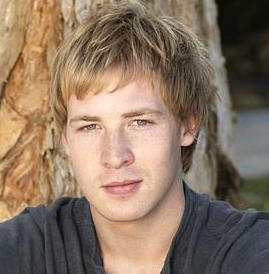 Angus McLaren Wiki, Married, Girlfriend or Gay