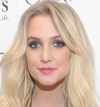 Ashlee Simpson Wiki, Boyfriend, Wedding, Pregnant and Net Worth