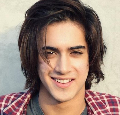 Avan Jogia Wiki, Girlfriend, Dating and Net Worth