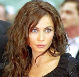 Emmanuelle Beart Wiki, Husband, Divorce, Plastic Surgery and Net Worth