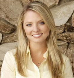 Kaitlin Doubleday Wiki, Bio, Height, Boyfriend, Dating and Net Worth