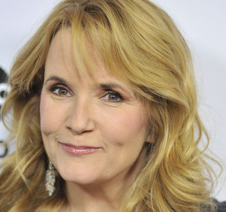 Lea Thompson Wiki, Bio, Husband, Divorce and Net Worth