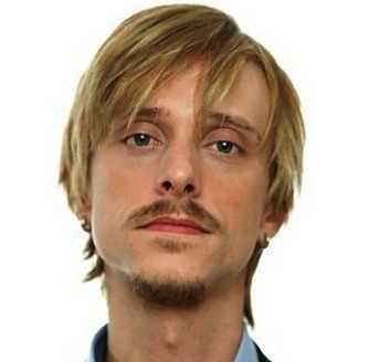 Mackenzie Crook Wiki, Wife, Divorce, and Net Worth