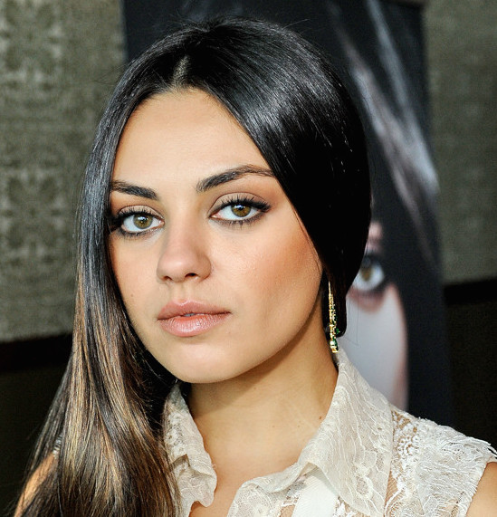 Mila Kunis Wiki, Nationality, Ethnicity, Boyfriend and Net Worth