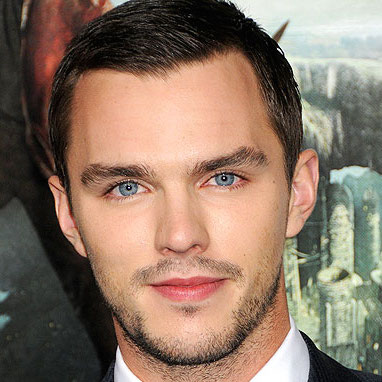 Nicholas Hoult Wiki, Girlfriend, Daring or Gay and Shirtless