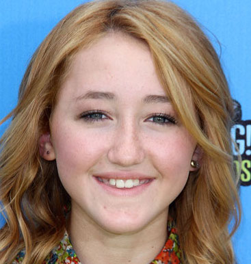 Noah Cyrus Wiki, Boyfriend, Dating and Parents