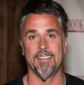 Richard Rawlings Wiki, Married, Wife, Girlfriend or Gay